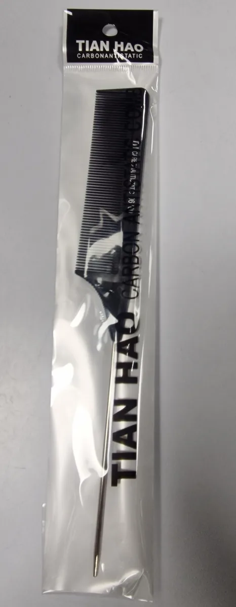 Th Peigne A Queue Avec Metal # 06700 # Noir